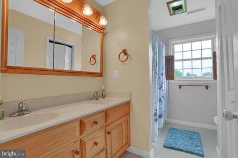 30 E Grant St, Lititz, PA 17543 photo 25