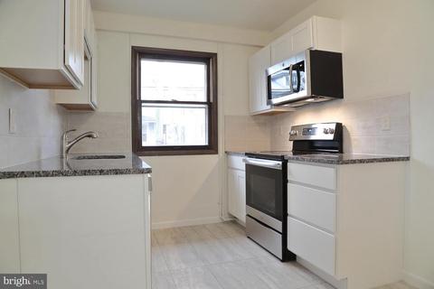 214 N Cedar St, Lititz, PA 17543 photo 7