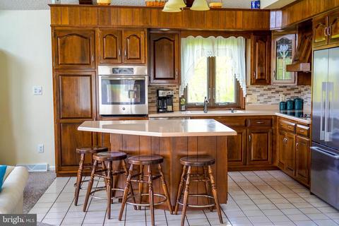 210 Joyce Dr, Lititz, PA 17543 photo 6