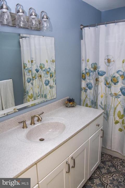210 Joyce Dr, Lititz, PA 17543 photo 17