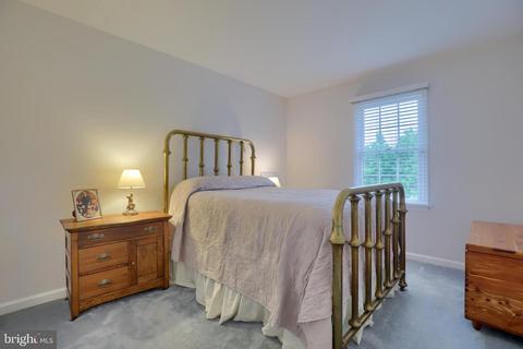 538 N Elm St, Lititz, PA 17543 photo 32