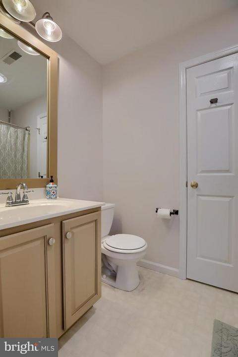538 N Elm St, Lititz, PA 17543 photo 30