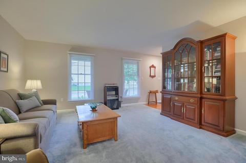 538 N Elm St, Lititz, PA 17543 photo 9