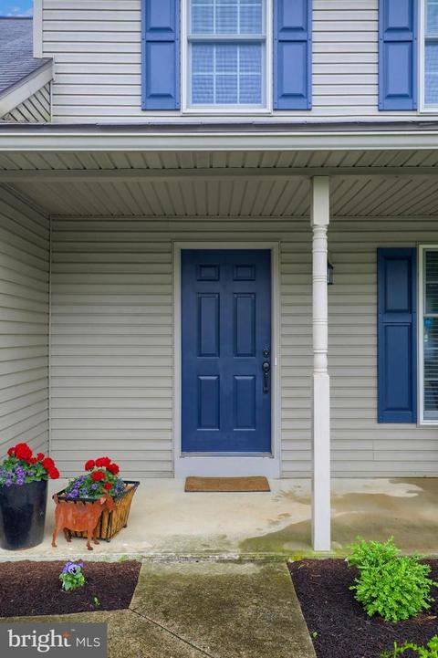 538 N Elm St, Lititz, PA 17543 photo 2
