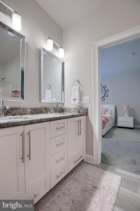716 Integrity Dr, Lititz, PA 17543 photo 32
