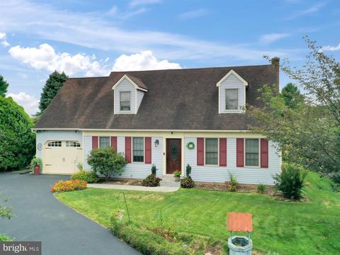 213 Ironstone Dr, Lititz, PA 17543 photo 3
