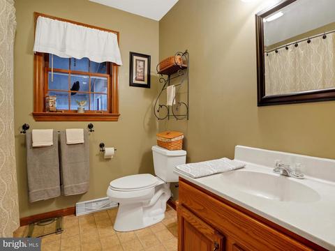 213 Ironstone Dr, Lititz, PA 17543 photo 20