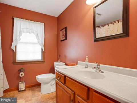 213 Ironstone Dr, Lititz, PA 17543 photo 12