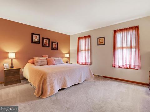 213 Ironstone Dr, Lititz, PA 17543 photo 13