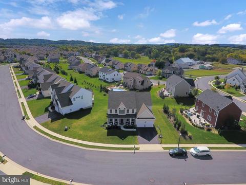661 Warminster Ln, Lititz, PA 17543 photo 36