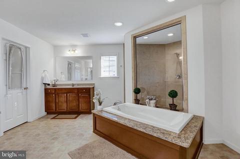 661 Warminster Ln, Lititz, PA 17543 photo 21
