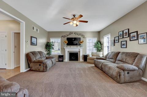 661 Warminster Ln, Lititz, PA 17543 photo 7