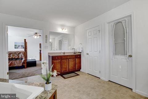 661 Warminster Ln, Lititz, PA 17543 photo 22