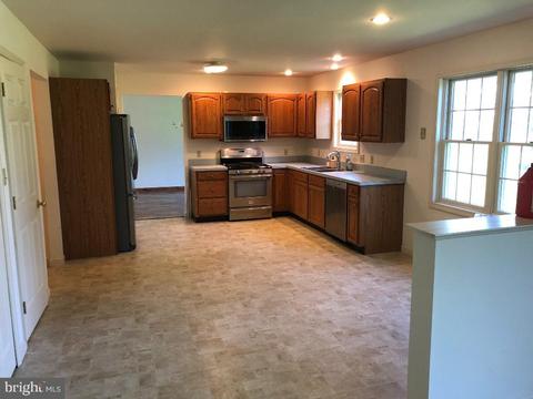326 Partridge Dr, Lititz, PA 17543 photo 5