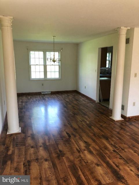326 Partridge Dr, Lititz, PA 17543 photo 2