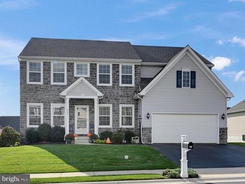 637 Warminster Ln, Lititz, PA 17543 photo 1