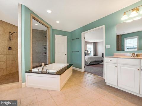 637 Warminster Ln, Lititz, PA 17543 photo 21