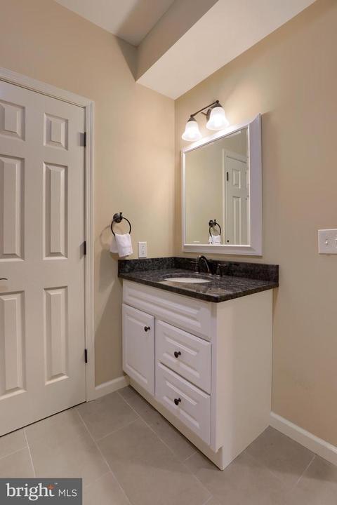 687 Warminster Ln, Lititz, PA 17543 photo 33