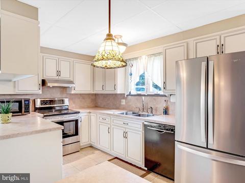 149 W Oregon Rd, Lititz, PA 17543 photo 7