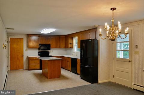 32 E Woods Dr, Lititz, PA 17543 photo 14