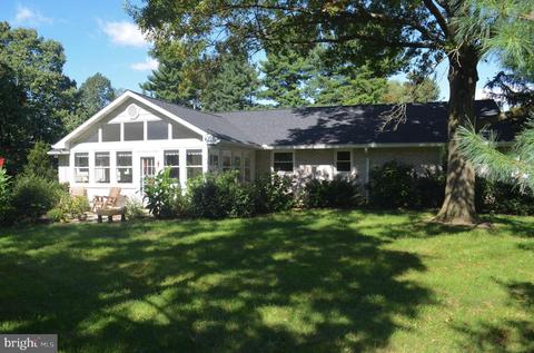 32 E Woods Dr, Lititz, PA 17543 photo 7