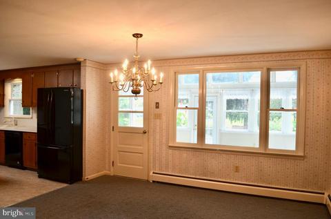 32 E Woods Dr, Lititz, PA 17543 photo 13