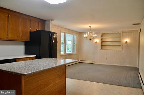 32 E Woods Dr, Lititz, PA 17543 photo 16