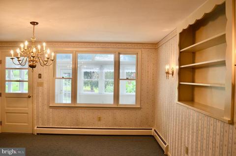 32 E Woods Dr, Lititz, PA 17543 photo 12