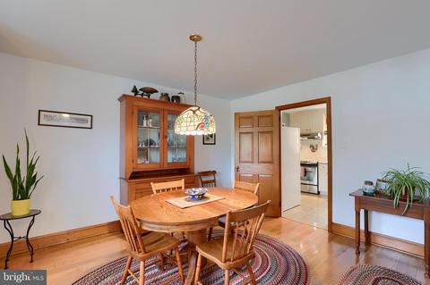 108 E 3rd Ave, Lititz, PA 17543 photo 12
