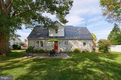 108 E 3rd Ave, Lititz, PA 17543 photo 32