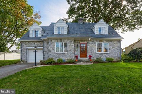 108 E 3rd Ave, Lititz, PA 17543 photo 1