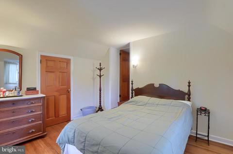 108 E 3rd Ave, Lititz, PA 17543 photo 28