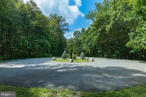 9 Vestral Dr, Pequea, PA 17565