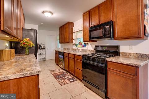 11 Pfautz Ave, Lititz, PA 17543 photo 12