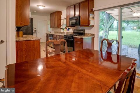 11 Pfautz Ave, Lititz, PA 17543 photo 15
