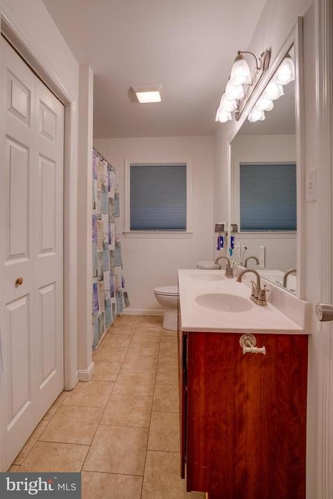 11 Pfautz Ave, Lititz, PA 17543 photo 18