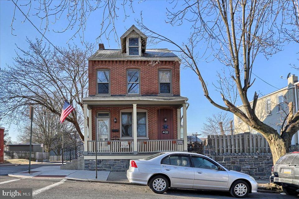 240 Laurel St, Lancaster, PA 17603 30 Photos MLS  240 Laurel St, Lancaster, PA 17603 30 Photos MLS