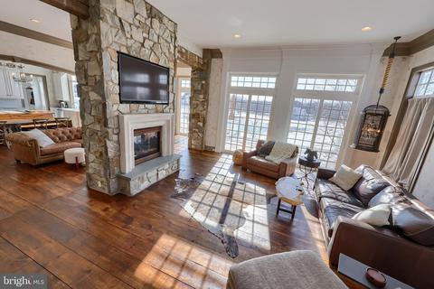 761 Integrity Dr, Lititz, PA 17543 photo 3