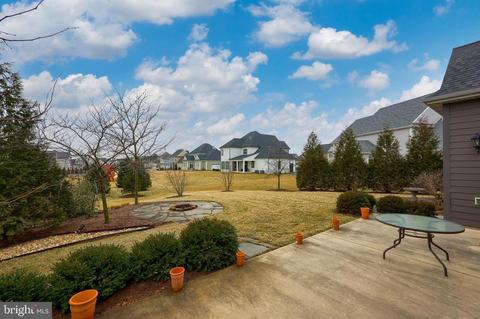 701 Integrity Dr, Lititz, PA 17543 photo 3