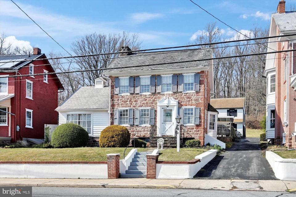 182 E Main St, Adamstown, PA 19501 32 Photos MLS PALA2015220 Movoto