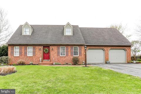 80 Arrowhead Dr, Lititz, PA 17543 photo 1