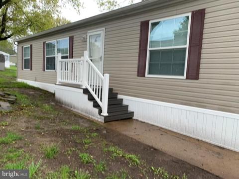 20 Jade, Lititz, PA 17543 photo 3