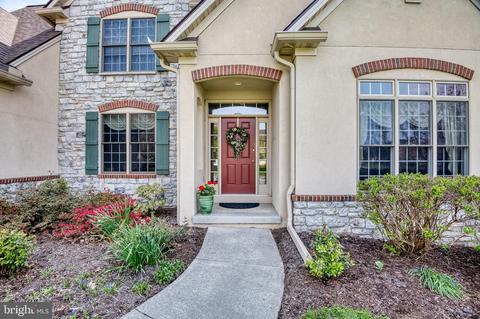 109 Hunters Xing, Lititz, PA 17543 photo 3