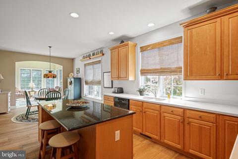 109 Hunters Xing, Lititz, PA 17543 photo 4