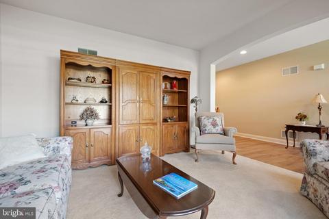 109 Hunters Xing, Lititz, PA 17543 photo 9