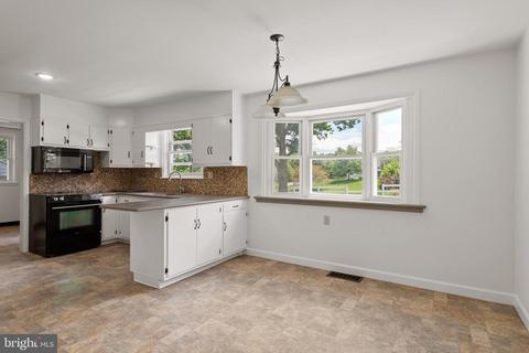 232 Owl Hill Rd, Lititz, PA 17543 photo 11