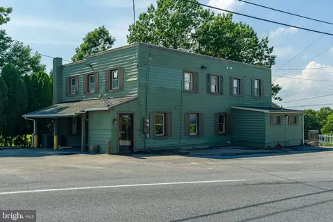4220 Fairview Rd, Columbia, PA 17512