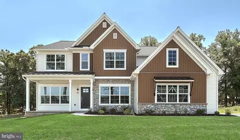 213 W Valley Rd, Denver, PA 17517