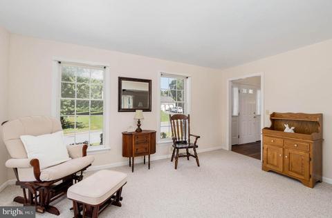 4 Canterbury Ct, Lititz, PA 17543 photo 8