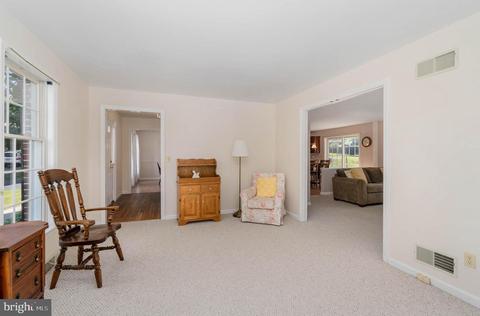 4 Canterbury Ct, Lititz, PA 17543 photo 9